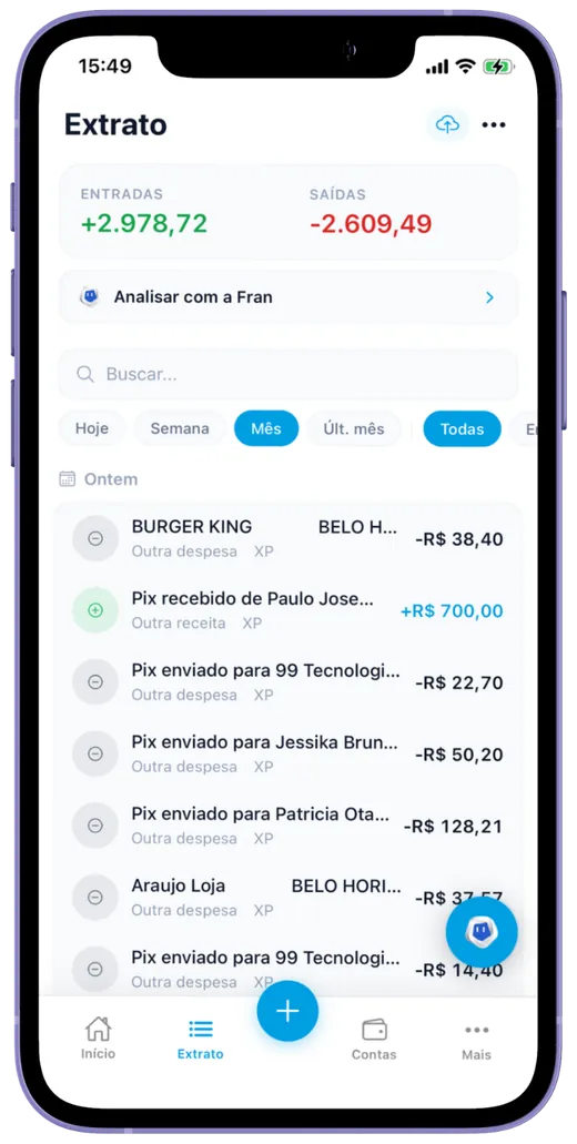 Tela de extrato do app CDF Finance com entradas, saídas e filtros por período