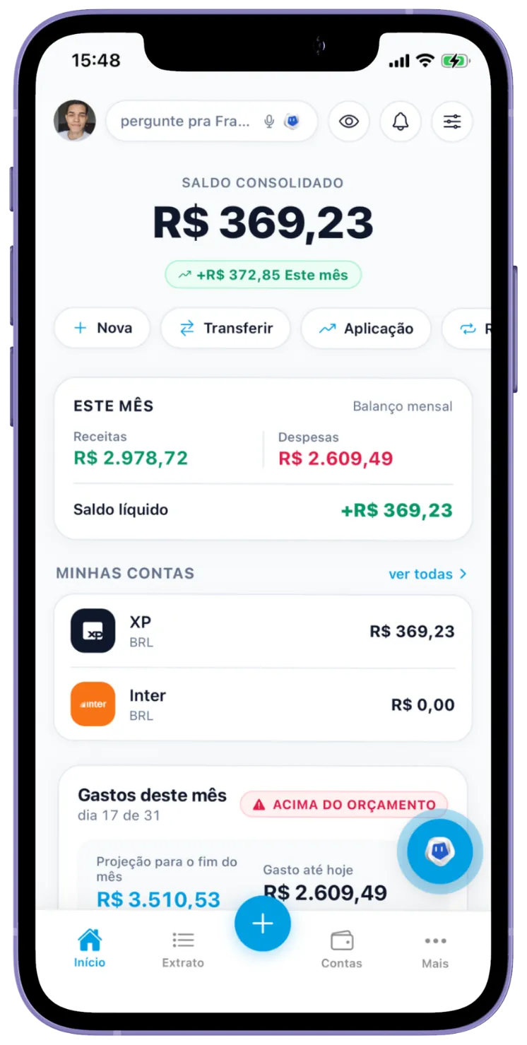 Tela inicial do app CDF Finance com saldo consolidado, contas e projeção de gastos do mês